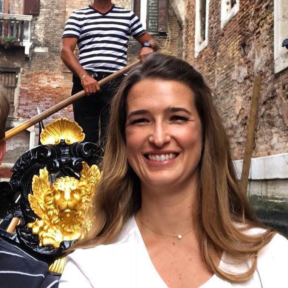 Meet your Posher, Jenna - Picture 1 of 1
